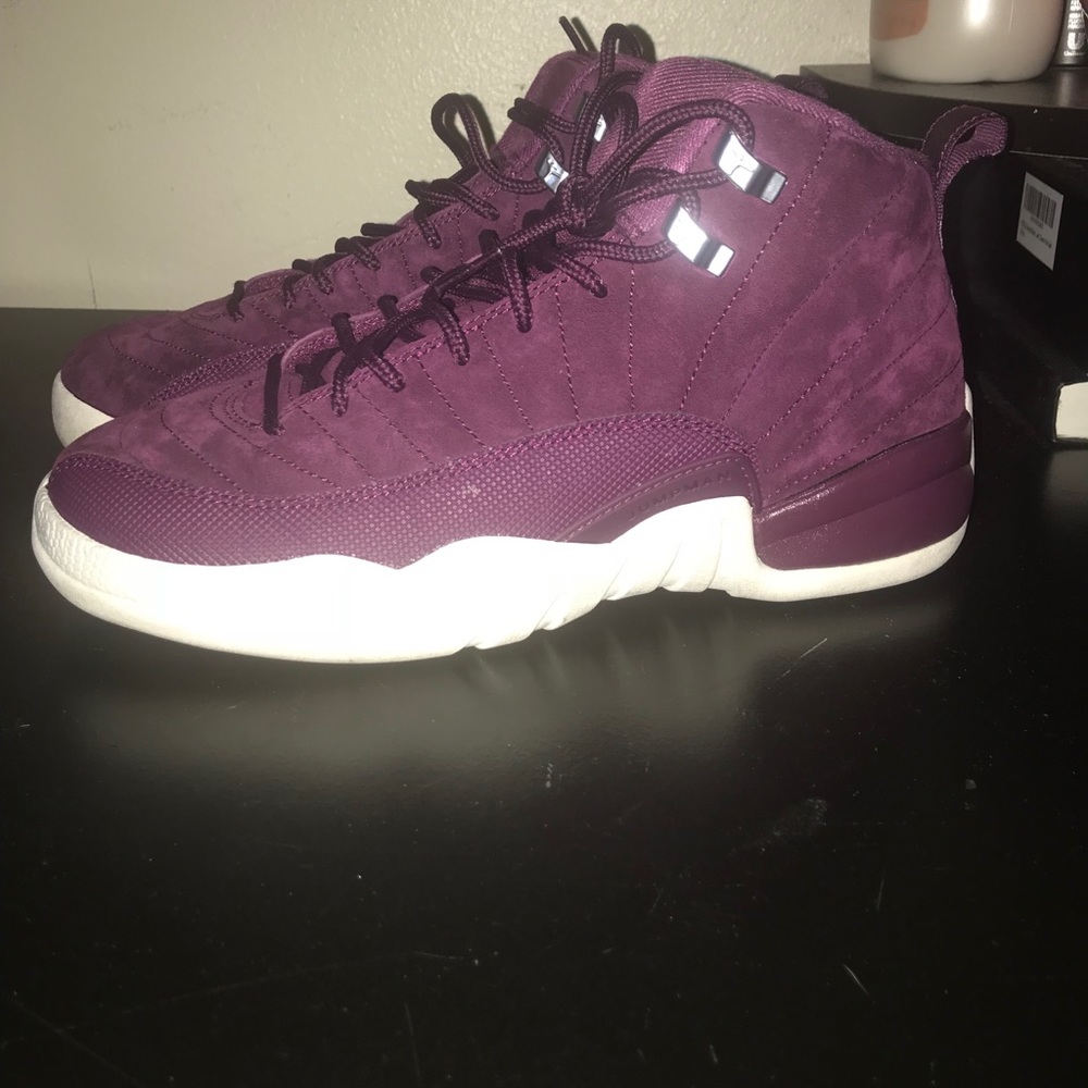 Jordan 12 Bordeaux